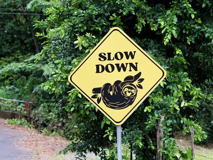 Slow down skilt i Costa Rica
