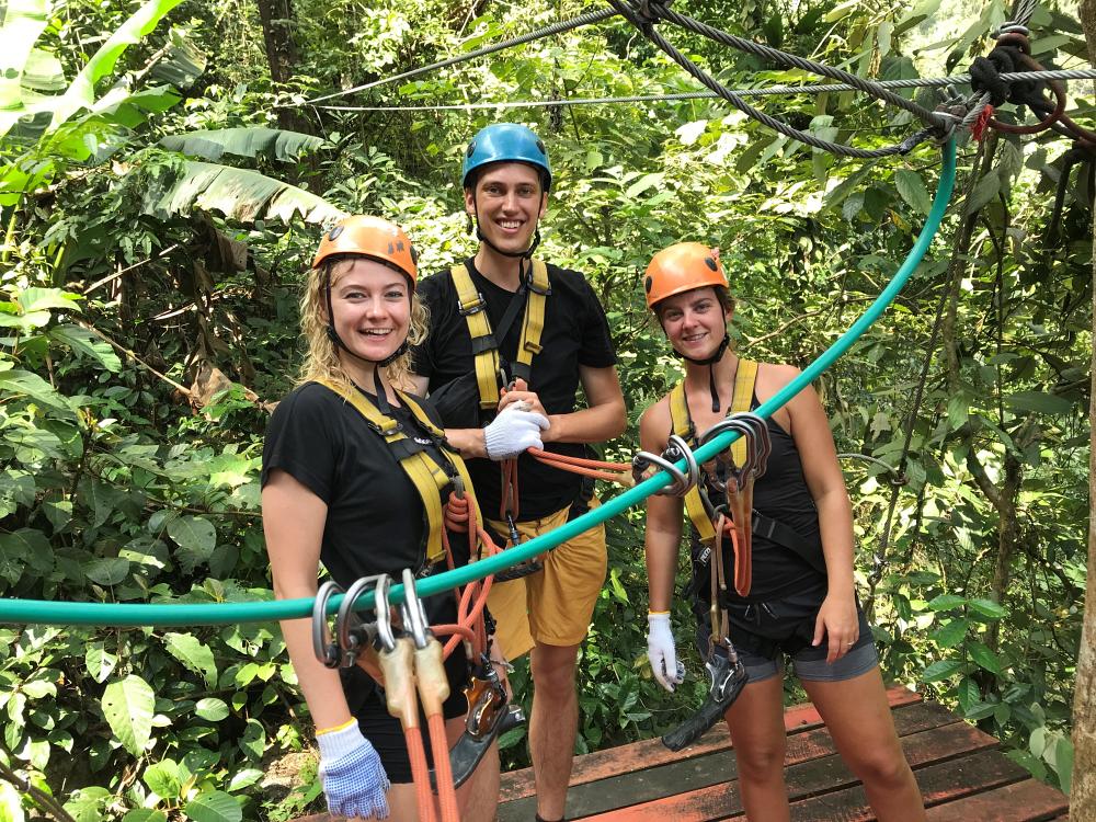 Zipline i Laos