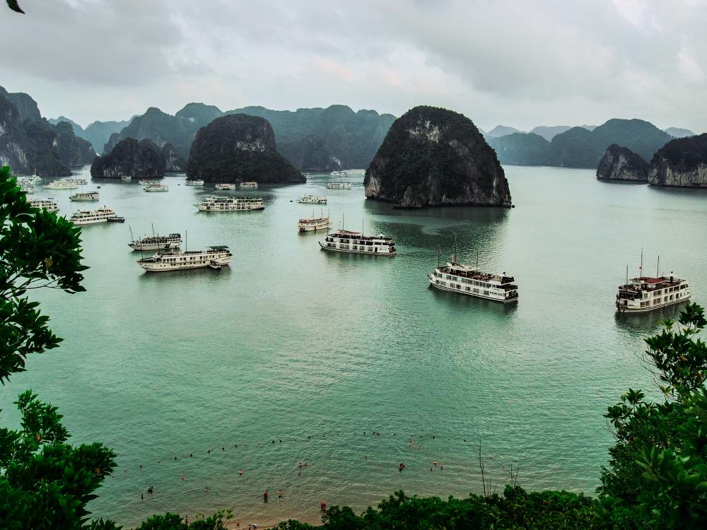 Halong bugten i Vietnam