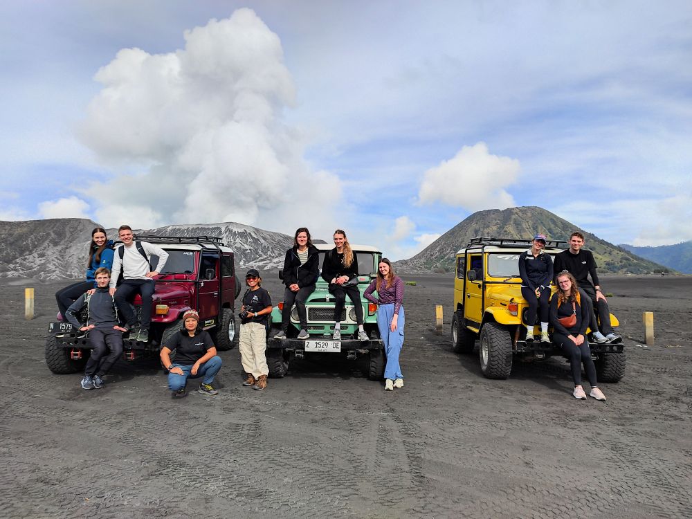 I jeeps foran Bromo
