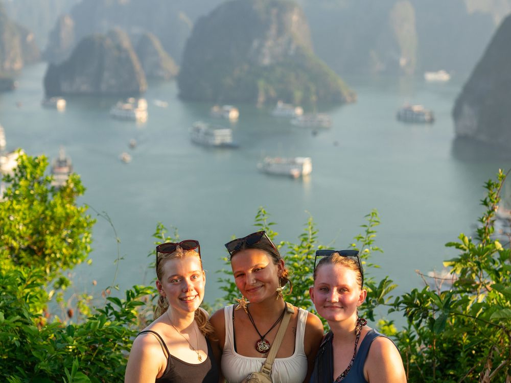 Halong-bugten i Vietnam