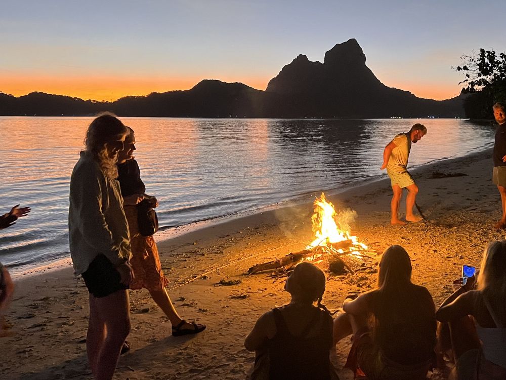 Bål på stranden