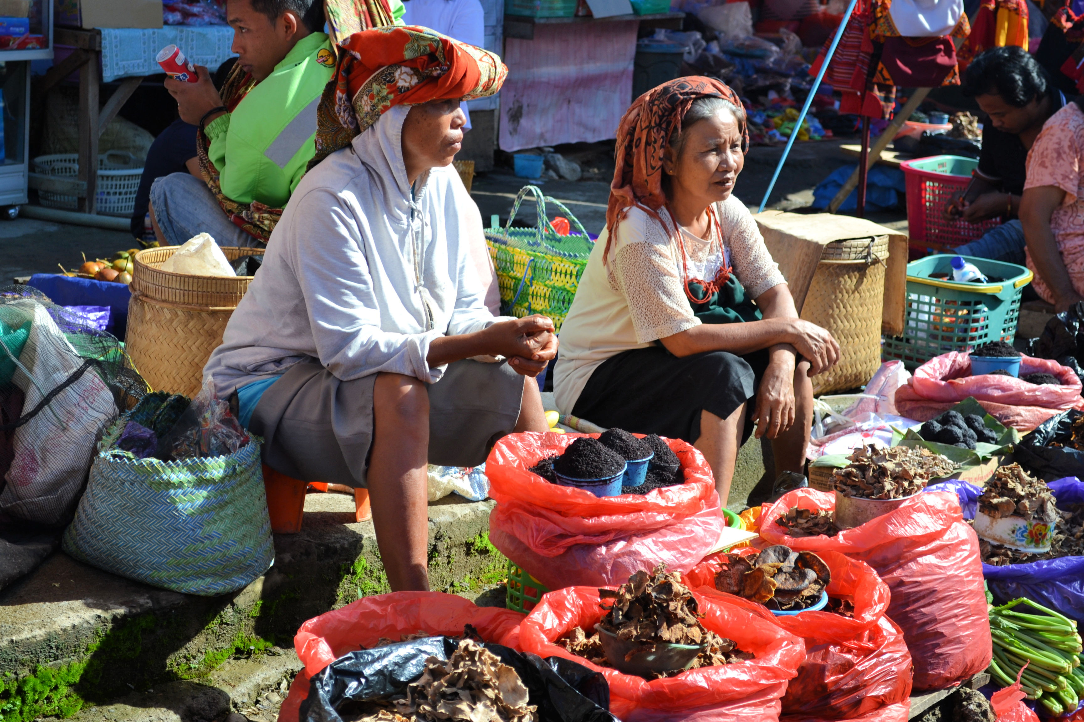 Besøg traditionelle markeder